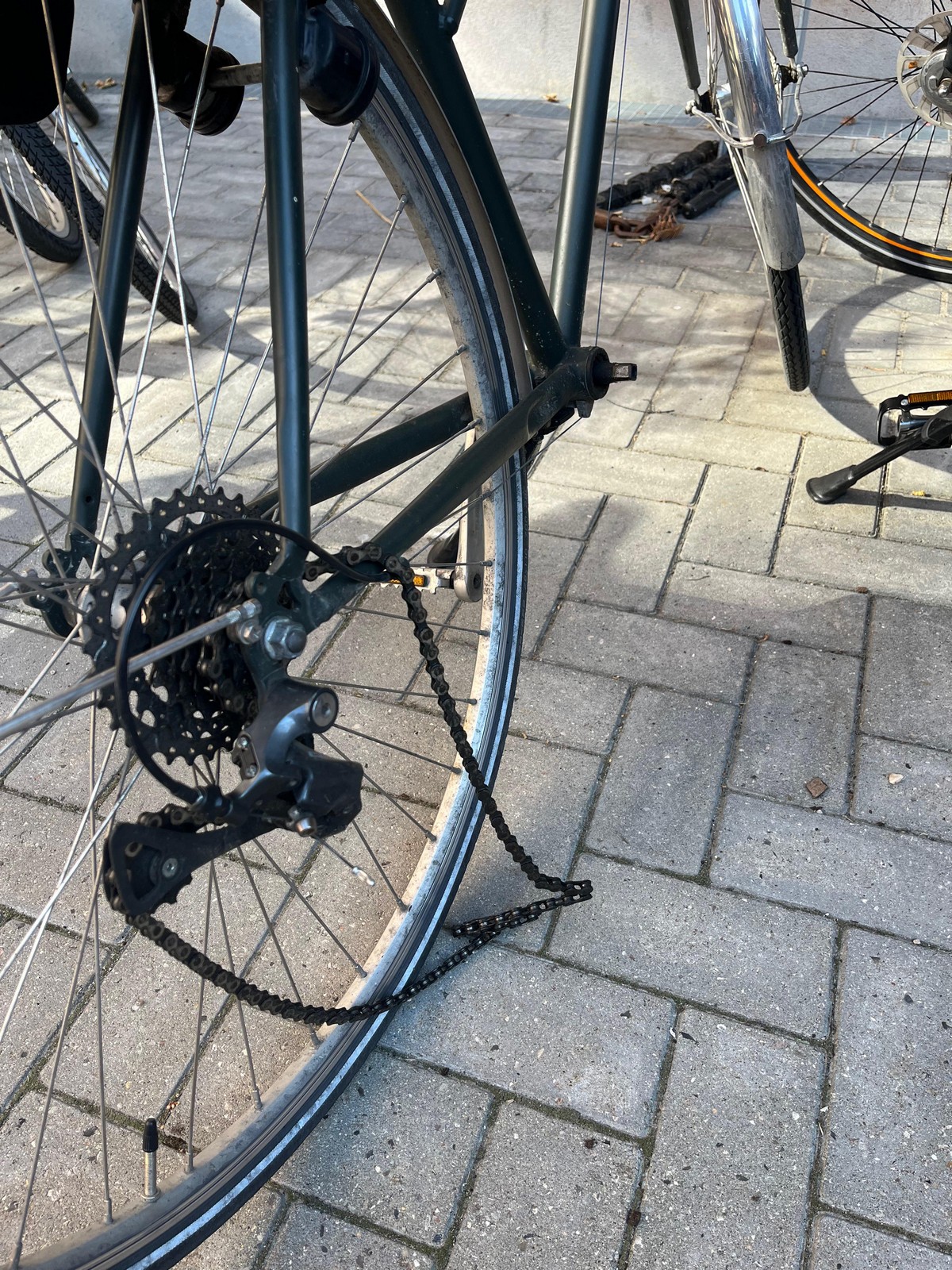 Bad Days Happen (38 pics)