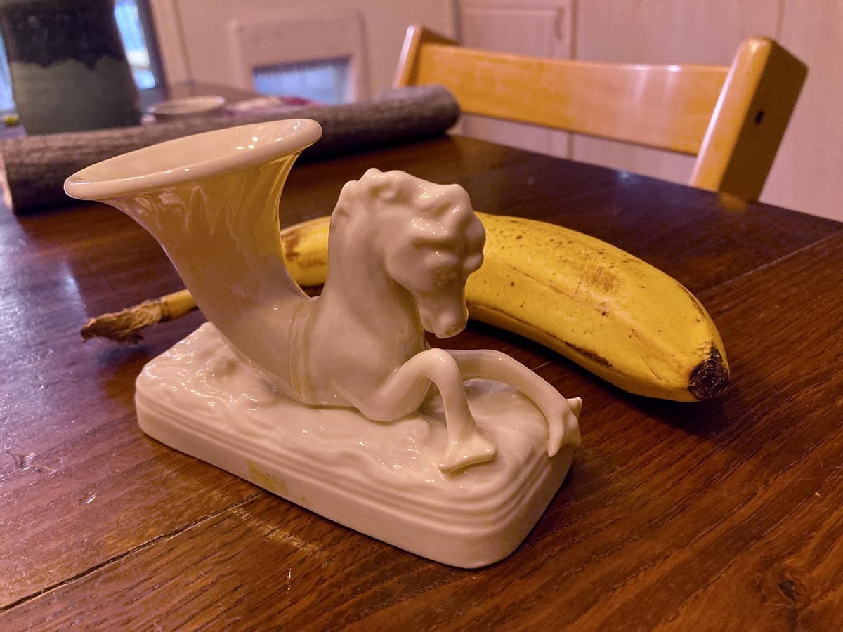Creepy Finds In Thrift Shops (17 pics)