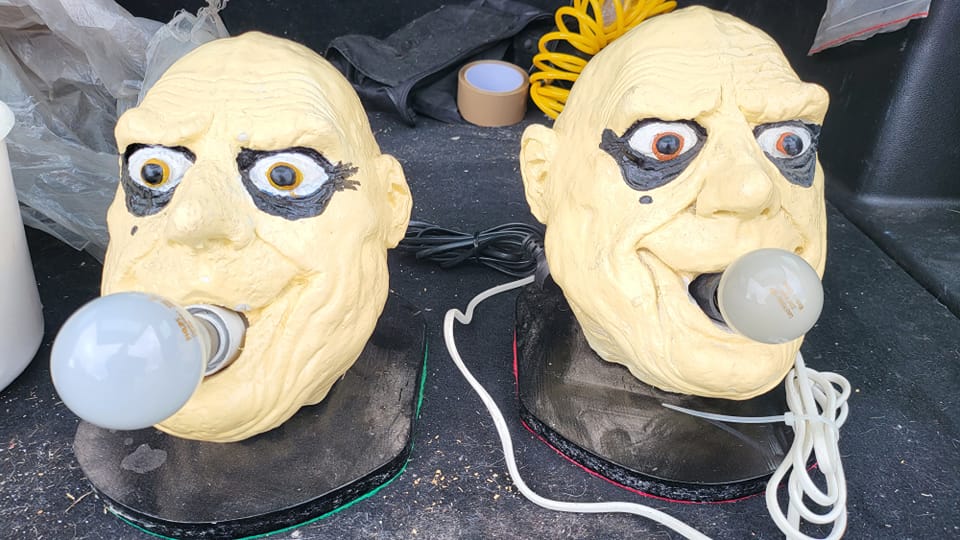 Creepy Finds In Thrift Shops (17 pics)