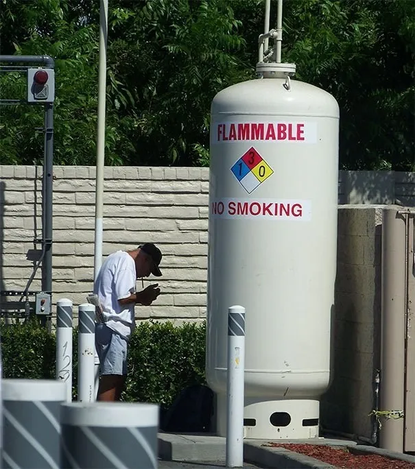 They Don't Care About Safety (24 pics)