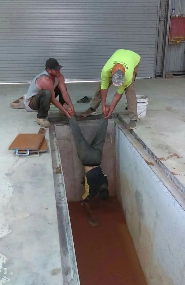 They Don't Care About Safety (24 pics)