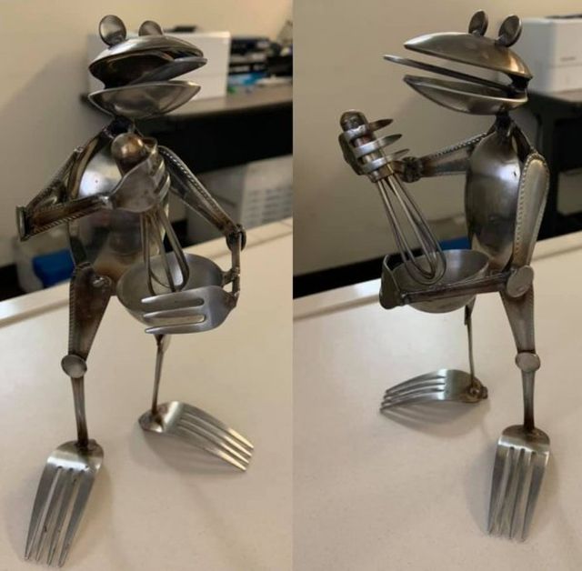 Weird Finds In Thrift Shops (15 pics)