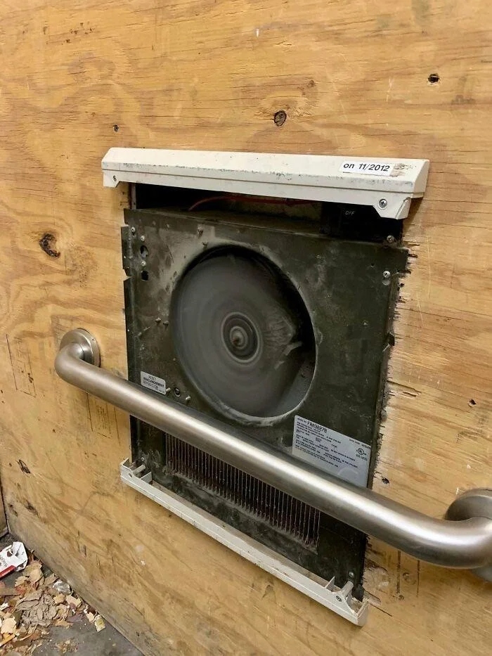 They Don't Care About Safety (23 pics)