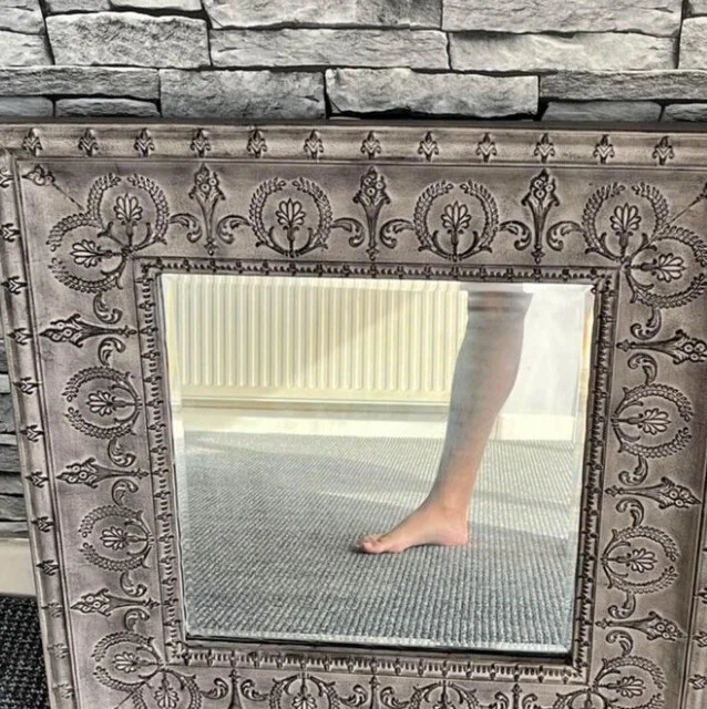 They're Trying To Sell Mirrors (21 pics)