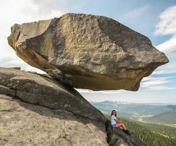 Giant Things (21 pics)
