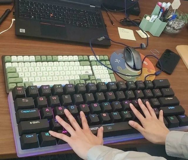 Giant Things (21 pics)