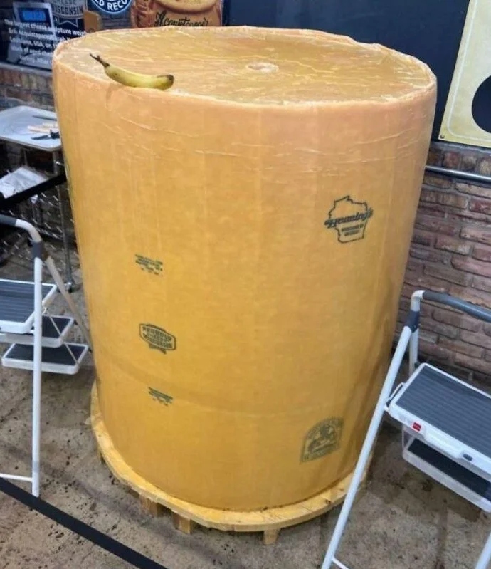 Giant Things (21 pics)