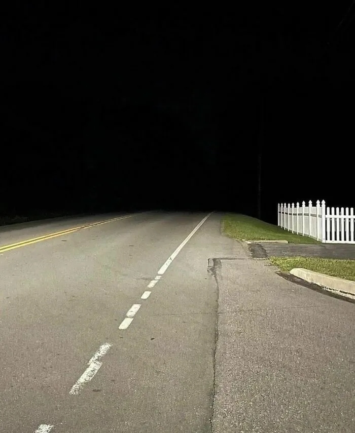 Creepy Photos (23 pics)