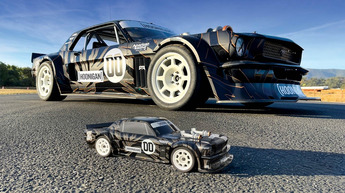 Crazy Cars (25 pics)