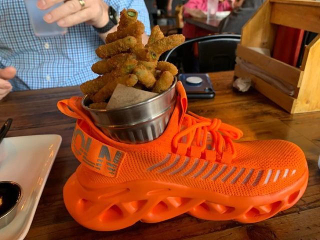 Weird Food Serving (15 pics)
