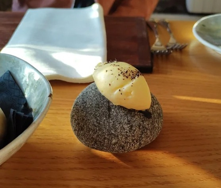 Weird Food Serving (15 pics)