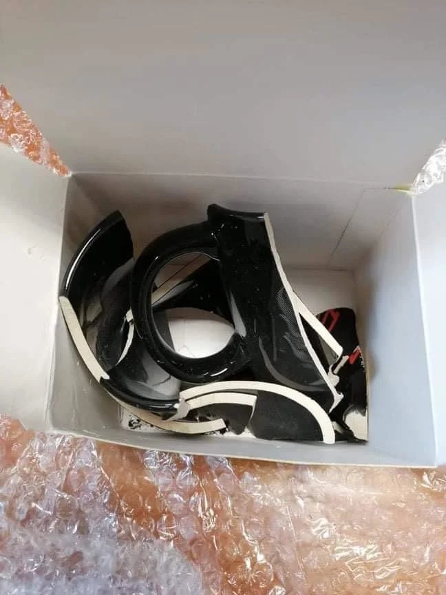 Hilarious Online Shopping (16 pics)