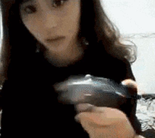 Acid GIFs, April 7 (25 gifs)