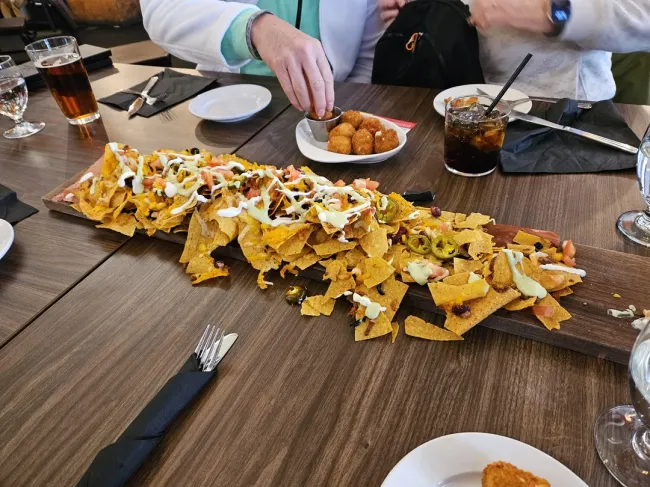 Crazy Food Serving (24 pics)