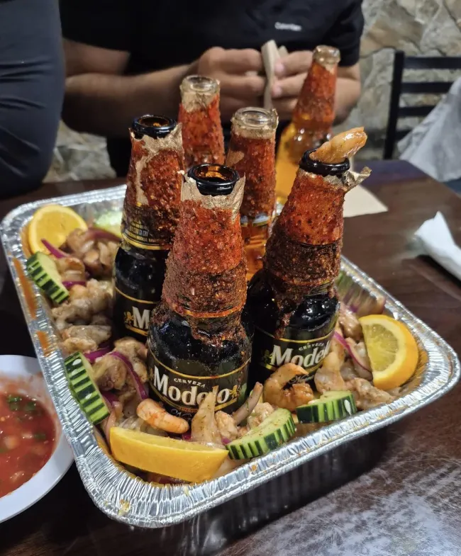 Crazy Food Serving (24 pics)