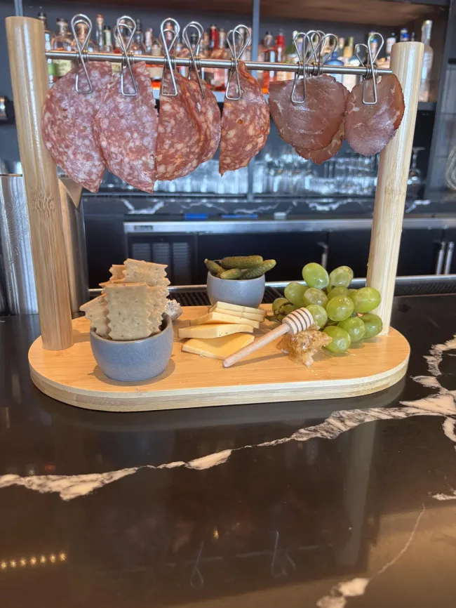 Crazy Food Serving (24 pics)