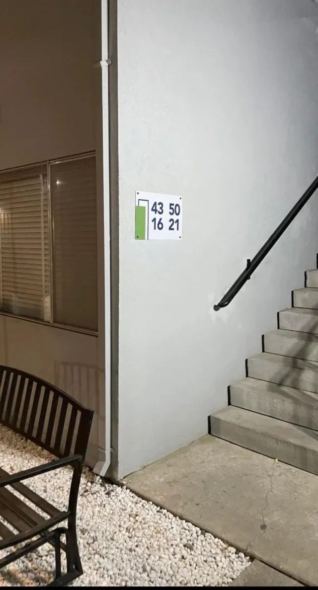 Failed Designs And Constructions (21 pics)