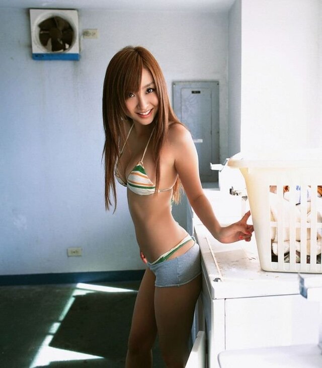 Asian Girls (21 pics)