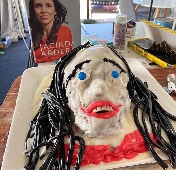 Crazy Cakes (25 pics) Crazy Cakes (25 pics)