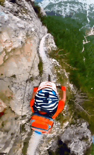 Acid GIFs, April 10 (25 gifs) Acid GIFs, April 10 (25 gifs)