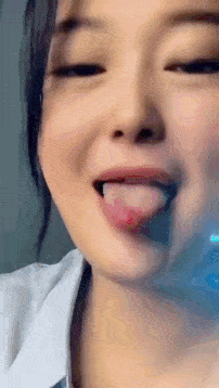 Acid GIFs, April 10 (25 gifs) Acid GIFs, April 10 (25 gifs)