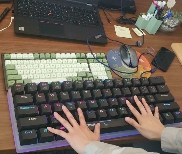 Giant Things (25 pics)