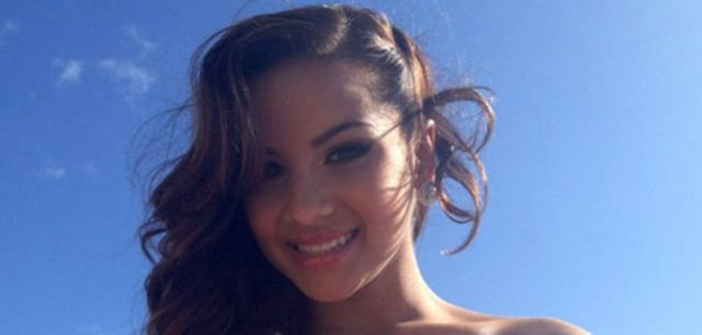Braless Girls (21 pics)