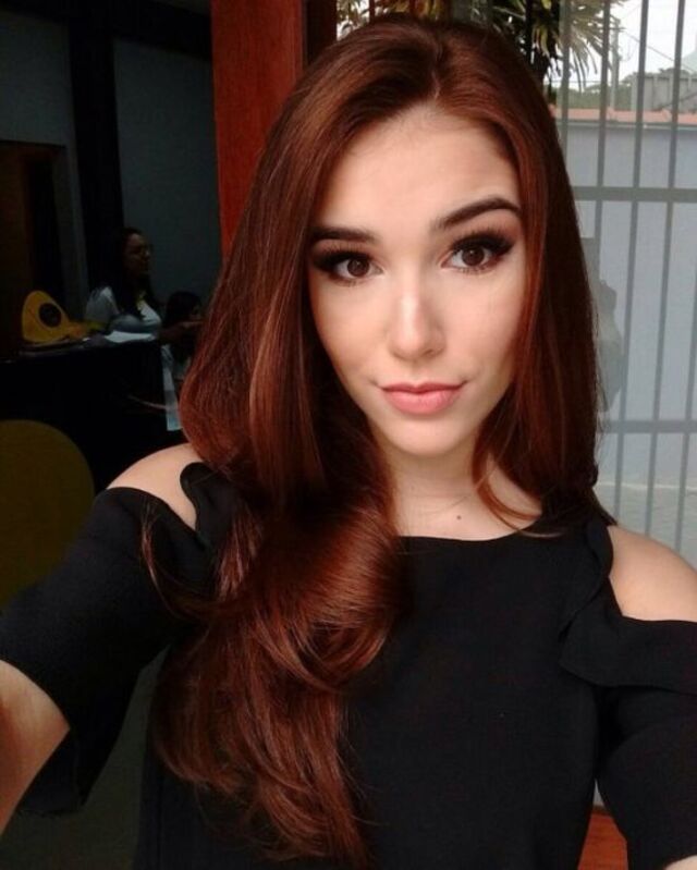 Redhead Girls (21 pics)