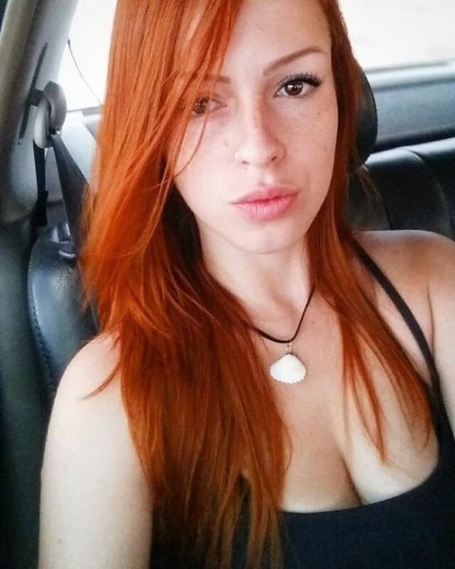 Redhead Girls (21 pics)