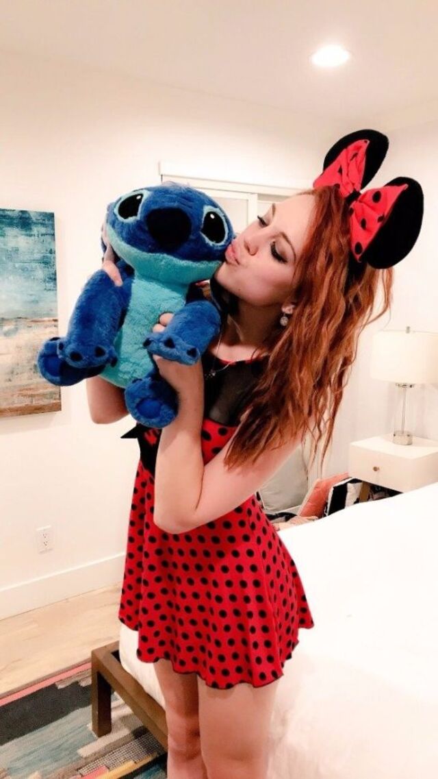 Redhead Girls (21 pics)