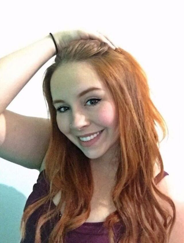 Redhead Girls (21 pics)