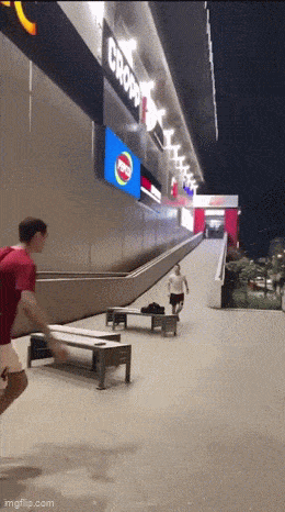 Acid GIFs, April 14 (25 gifs) Acid GIFs, April 14 (25 gifs)