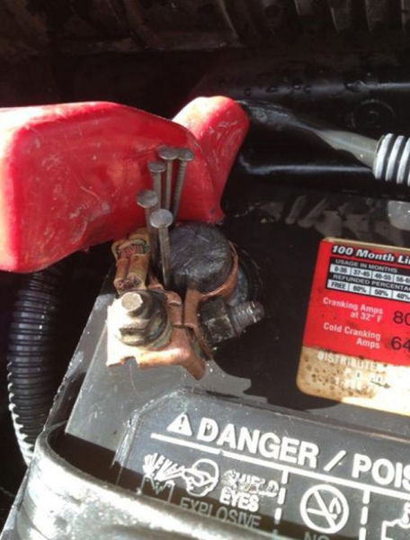 Redneck Inventions And Repairs (27 pics)
