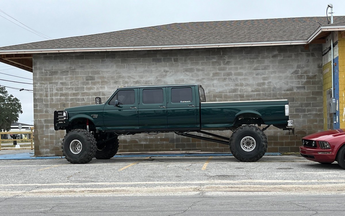 Crazy Cars (25 pics)