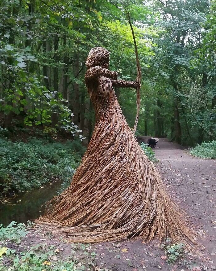 Unusual Finds In The Forests (27 pics)