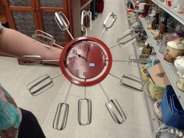 Strange Finds In Thrift Shops (15 pics)