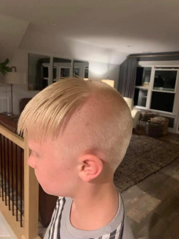 Awful Haircuts (23 pics) Awful Haircuts (23 pics)