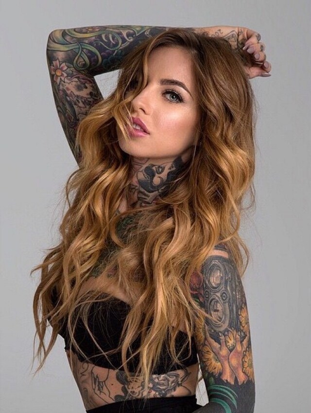 Tattooed Girls (21 pics) Tattooed Girls (21 pics)