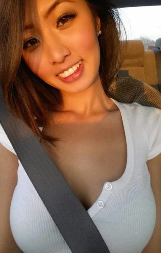 Asian Girls (21 pics) Asian Girls (21 pics)