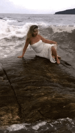 Acid GIFs, April 22 (25 gifs) Acid GIFs, April 22 (25 gifs)