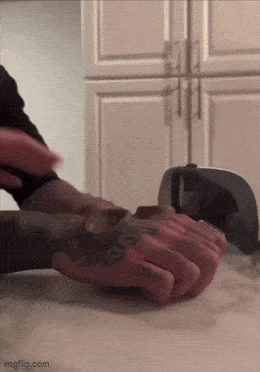 Acid GIFs, April 22 (25 gifs) Acid GIFs, April 22 (25 gifs)