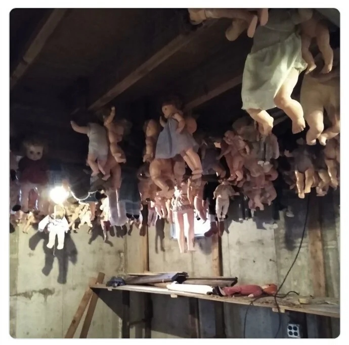 Creepy Finds In Basements (23 pics)