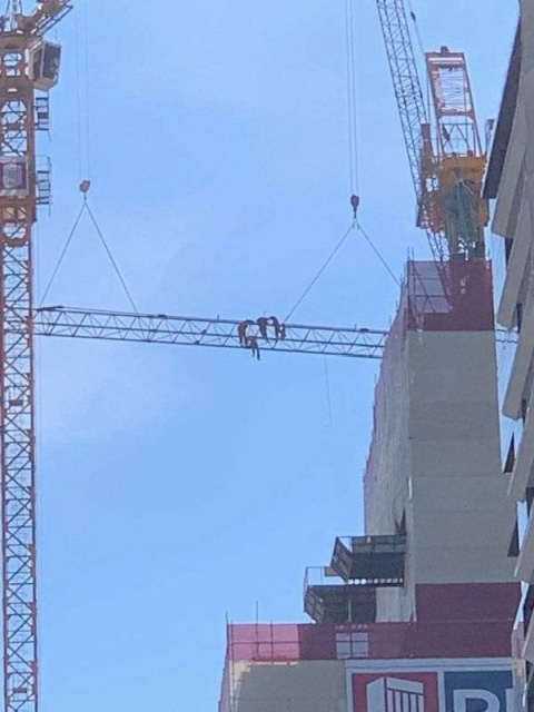 They Don't Care About Safety (27 pics) They Don't Care About Safety (27 pics)