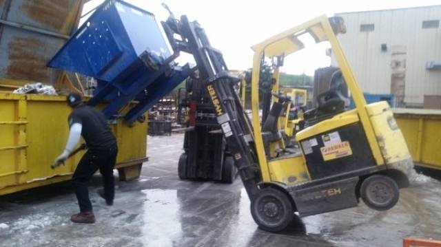 They Don't Care About Safety (27 pics) They Don't Care About Safety (27 pics)