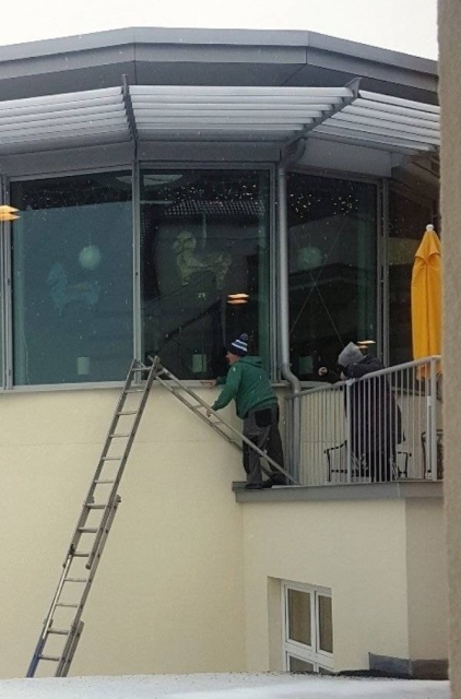 They Don't Care About Safety (27 pics) They Don't Care About Safety (27 pics)