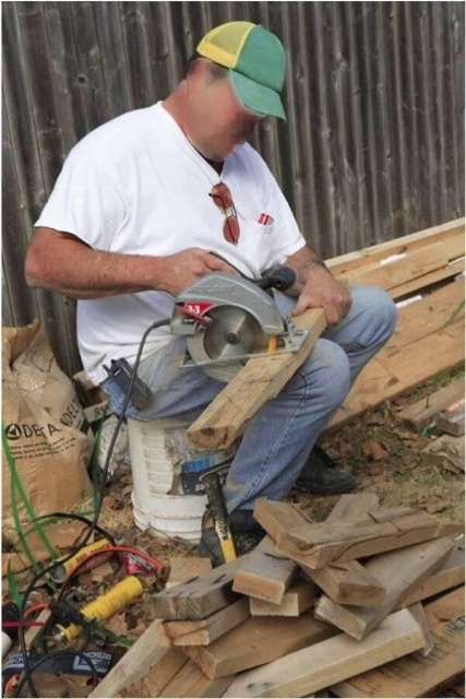 They Don't Care About Safety (27 pics) They Don't Care About Safety (27 pics)