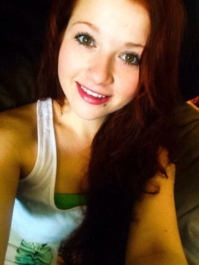 Redhead Girls (21 pics)