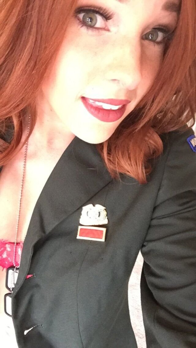 Redhead Girls (21 pics)