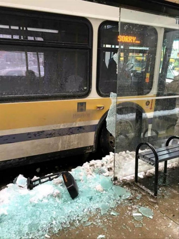 Unfortunate Situations (25 pics)