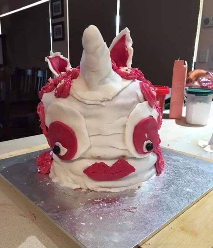 Failed Cakes (18 pics)